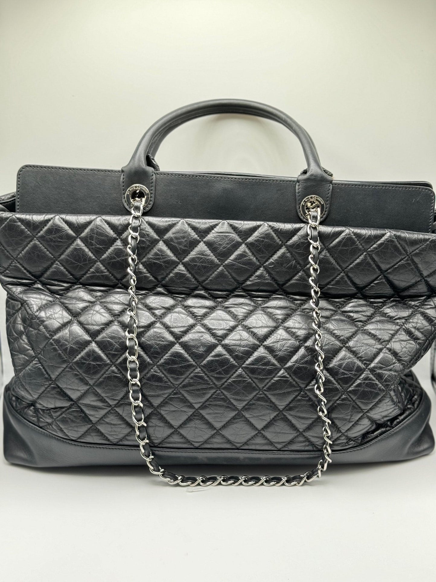 Chanel Be CC tote quilted aged calfskin large chanel tote - 8
