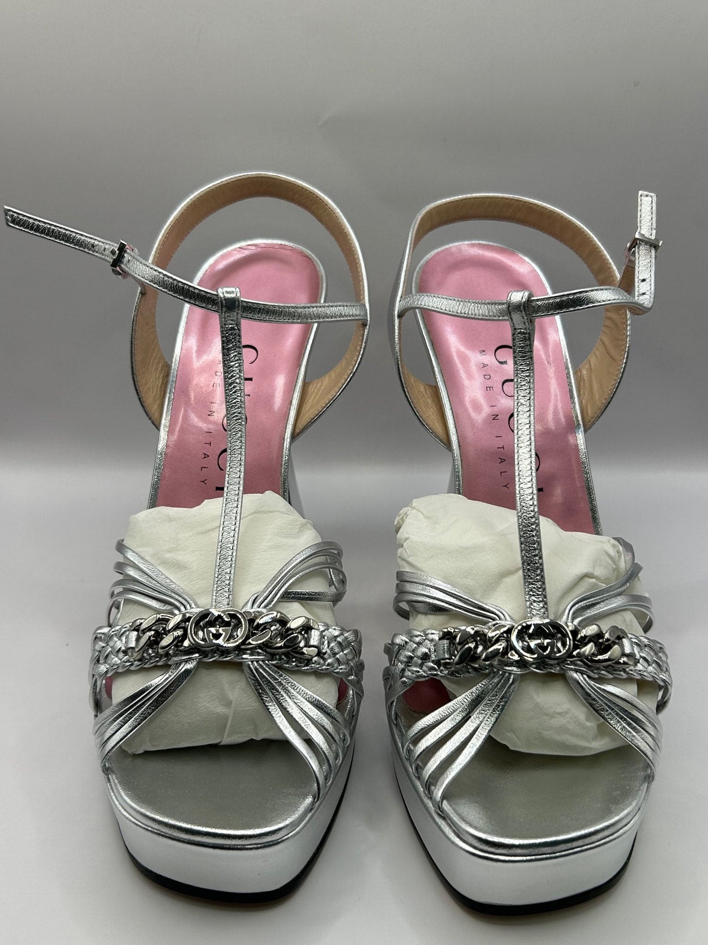 Gucci Chain Interlocking Silver Heels (39) | Designerfindsforless