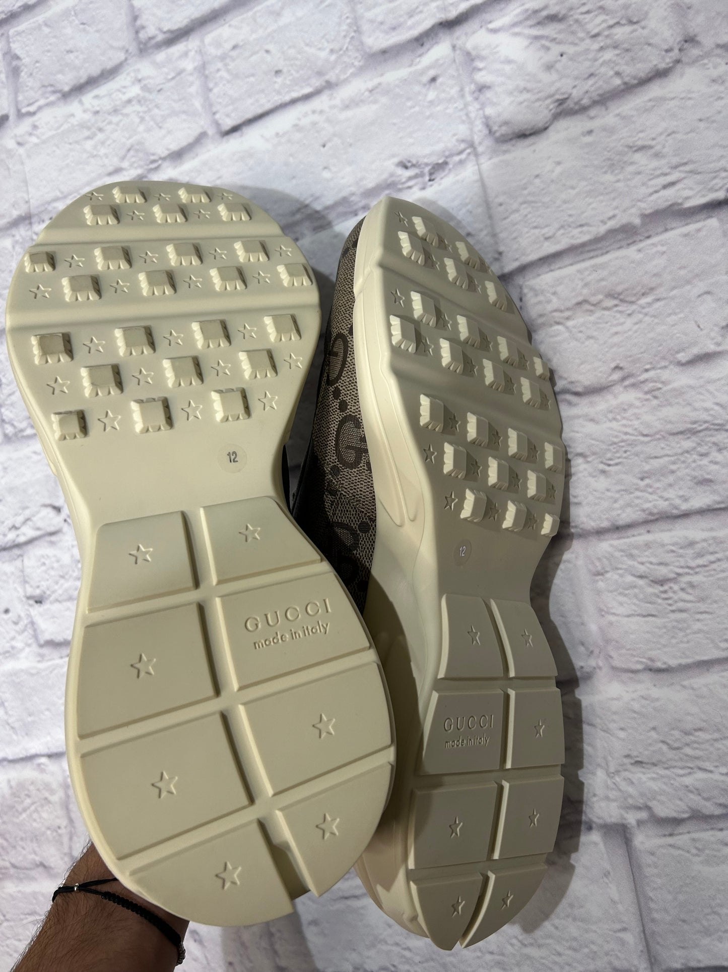 Gucci men’s rython sneakers 12 | Designerfindsforless