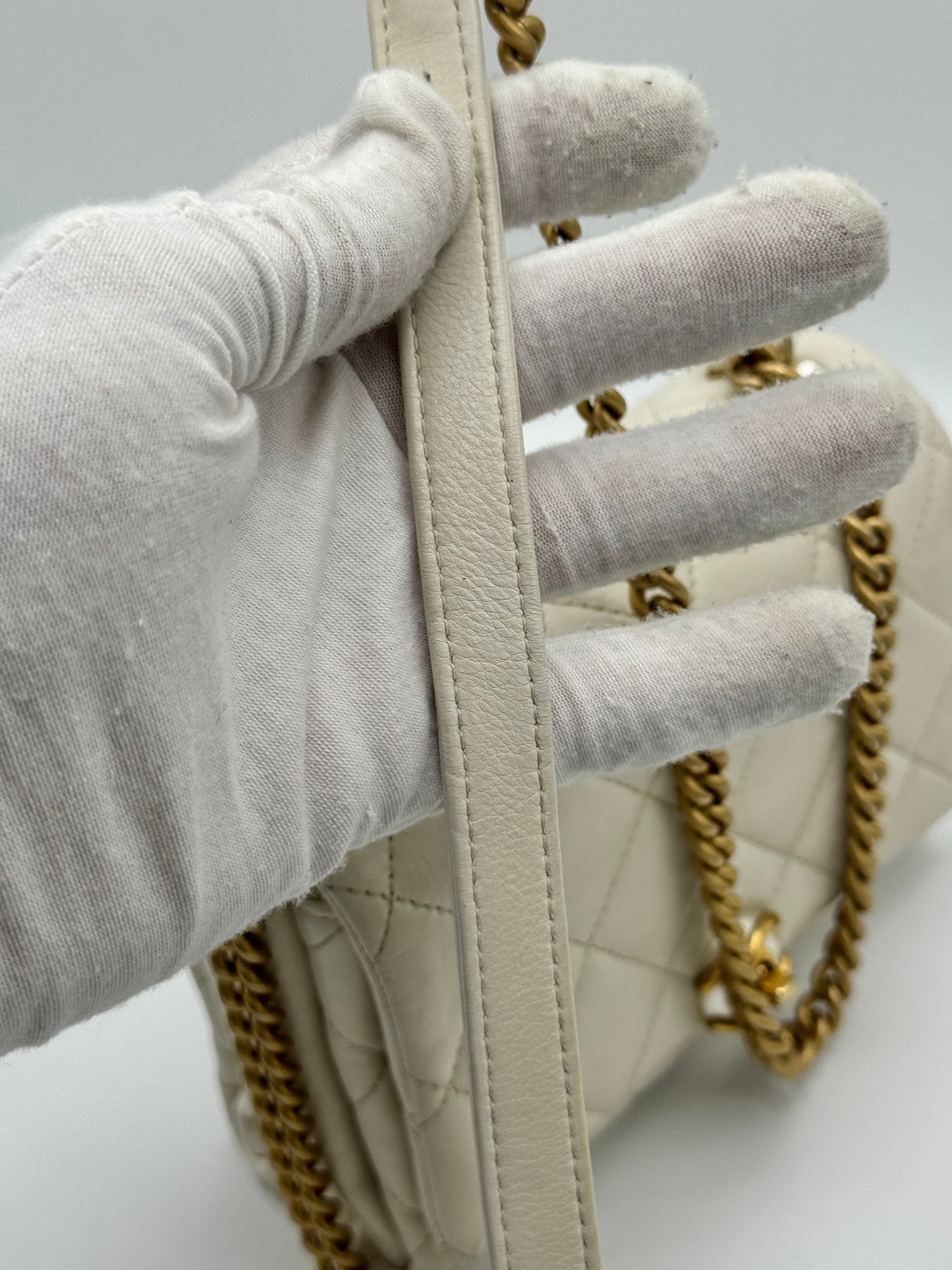 Chanel 2019 Quilted Calfskin Pearl CC Accordion Flap crossbody bag