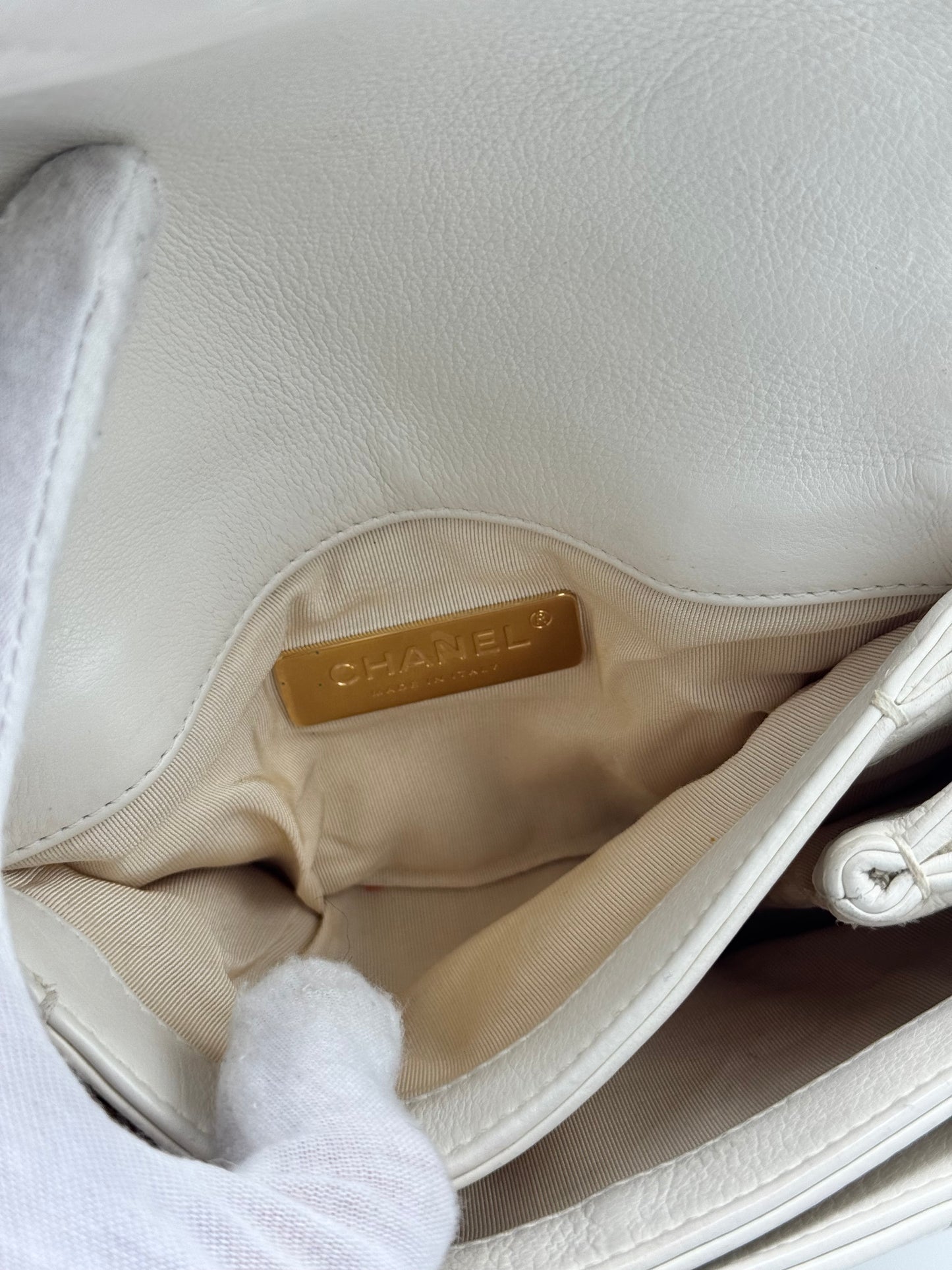 Chanel 2019 Quilted Calfskin Pearl CC Accordion Flap crossbody bag