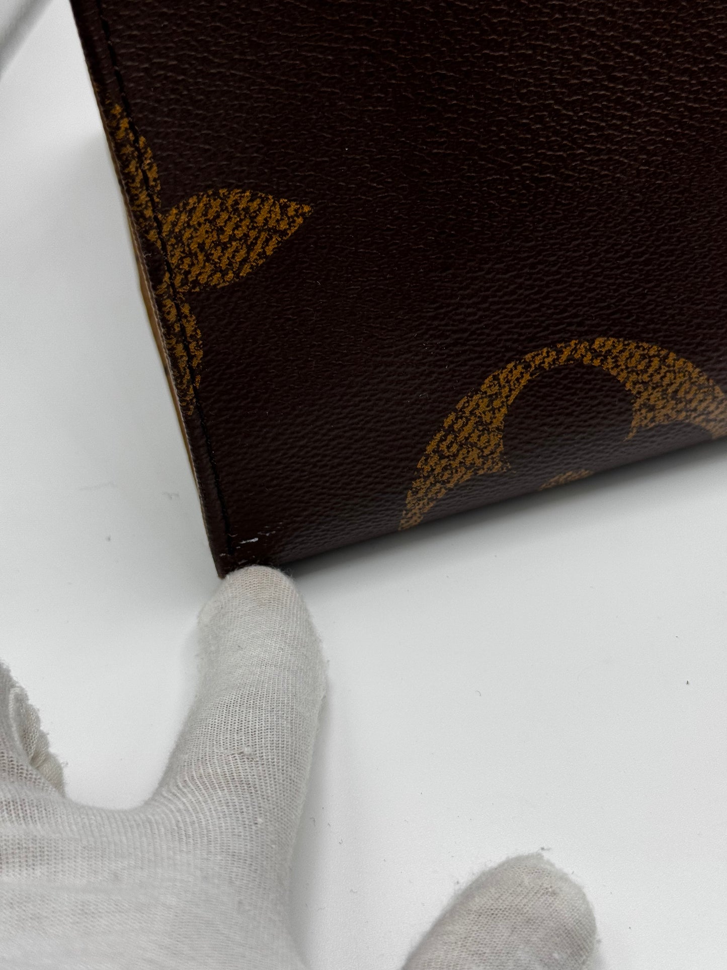 Louis Vuitton Reverse Monogram Giant Onthego GM