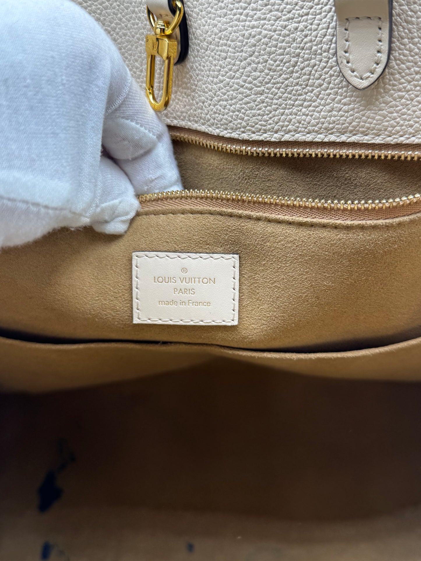 Louis Vuitton Empreinte Monogram Giant Onthego GM Cream