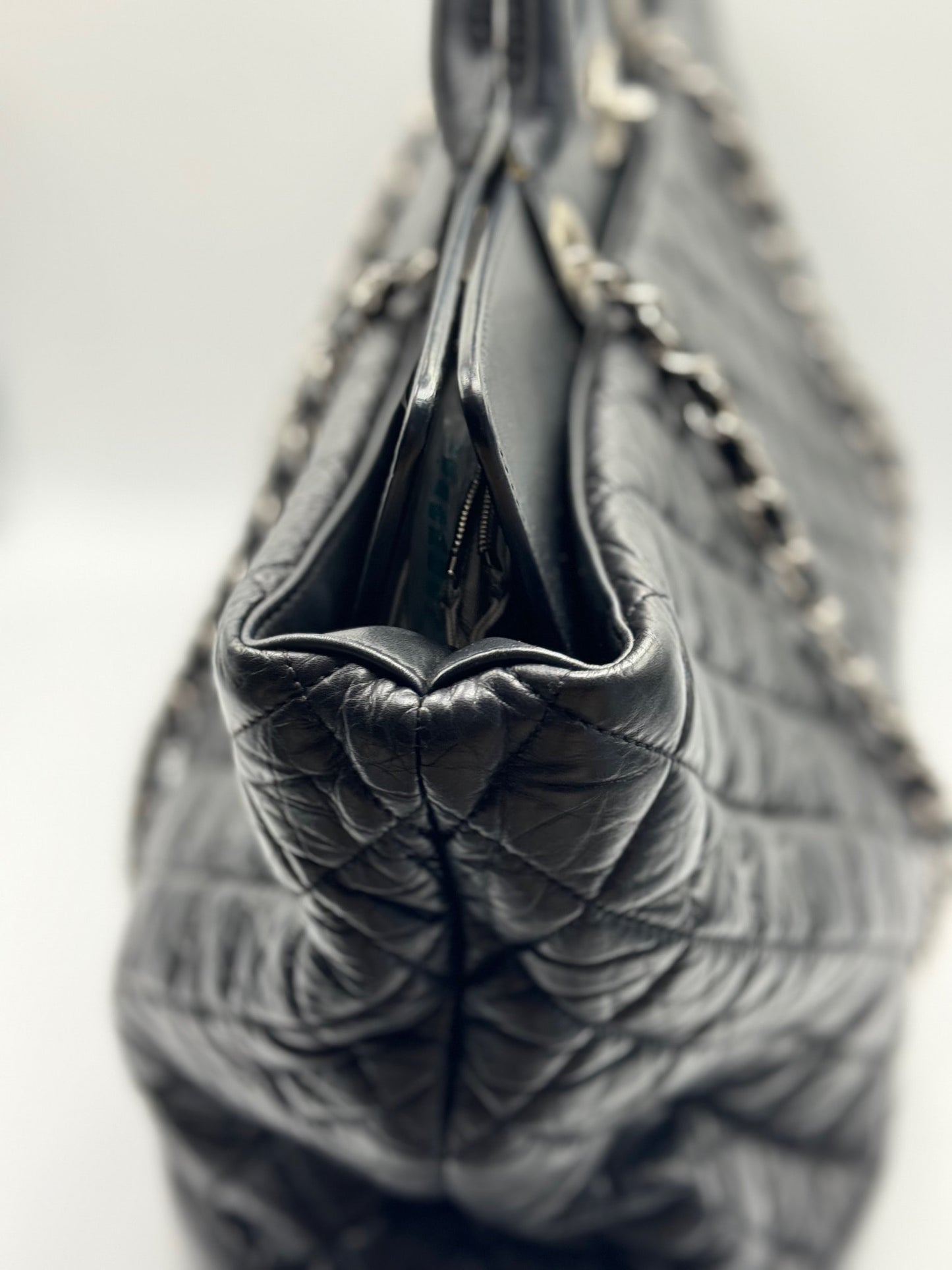 Chanel Be CC tote quilted aged calfskin large chanel tote - 13