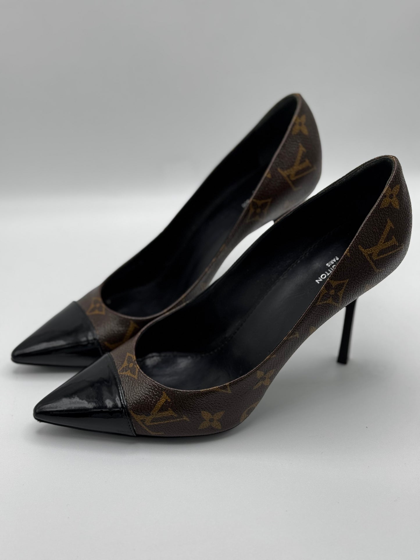 Louis Vuitton Patent Monogram Fetish Pumps 39 Black
