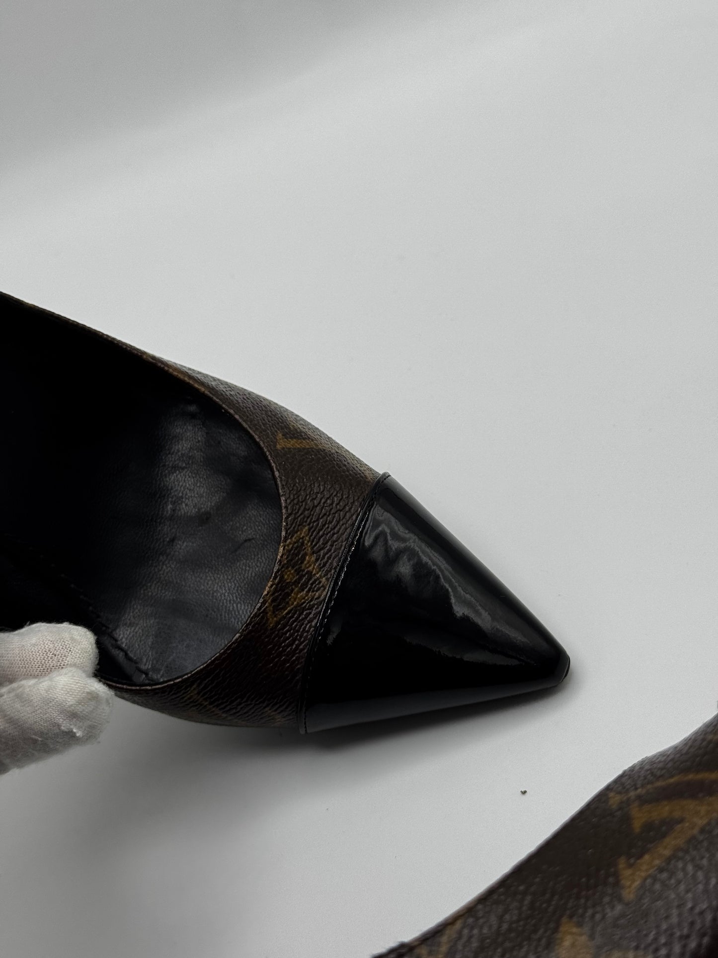 Louis Vuitton Patent Monogram Fetish Pumps 39 Black
