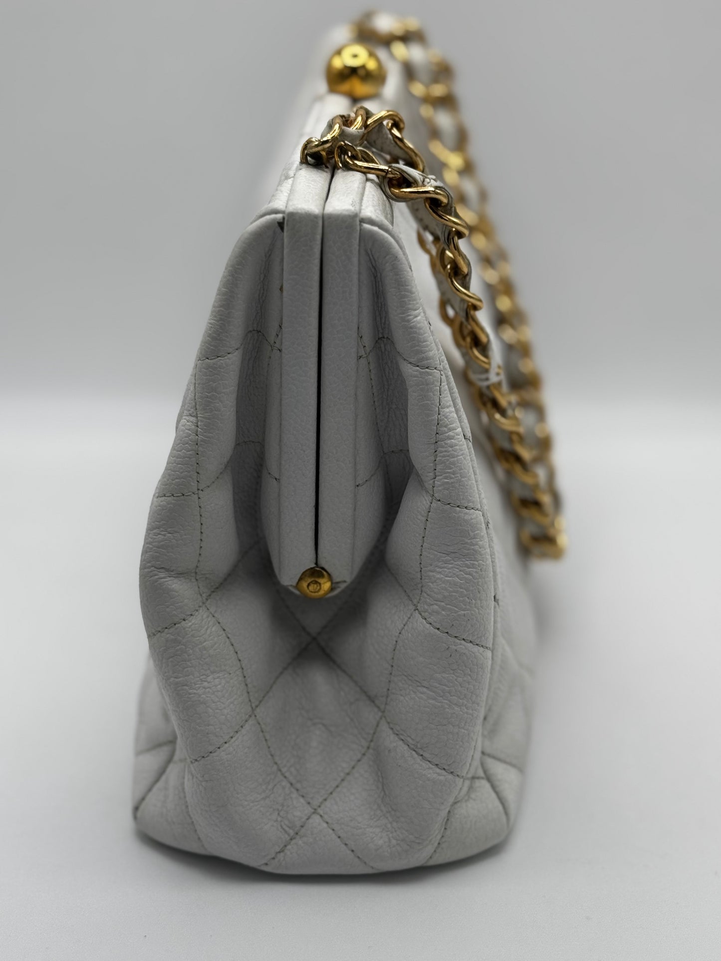 Chanel Matelasse Quilted Caviar Skin White Kisslock Bag