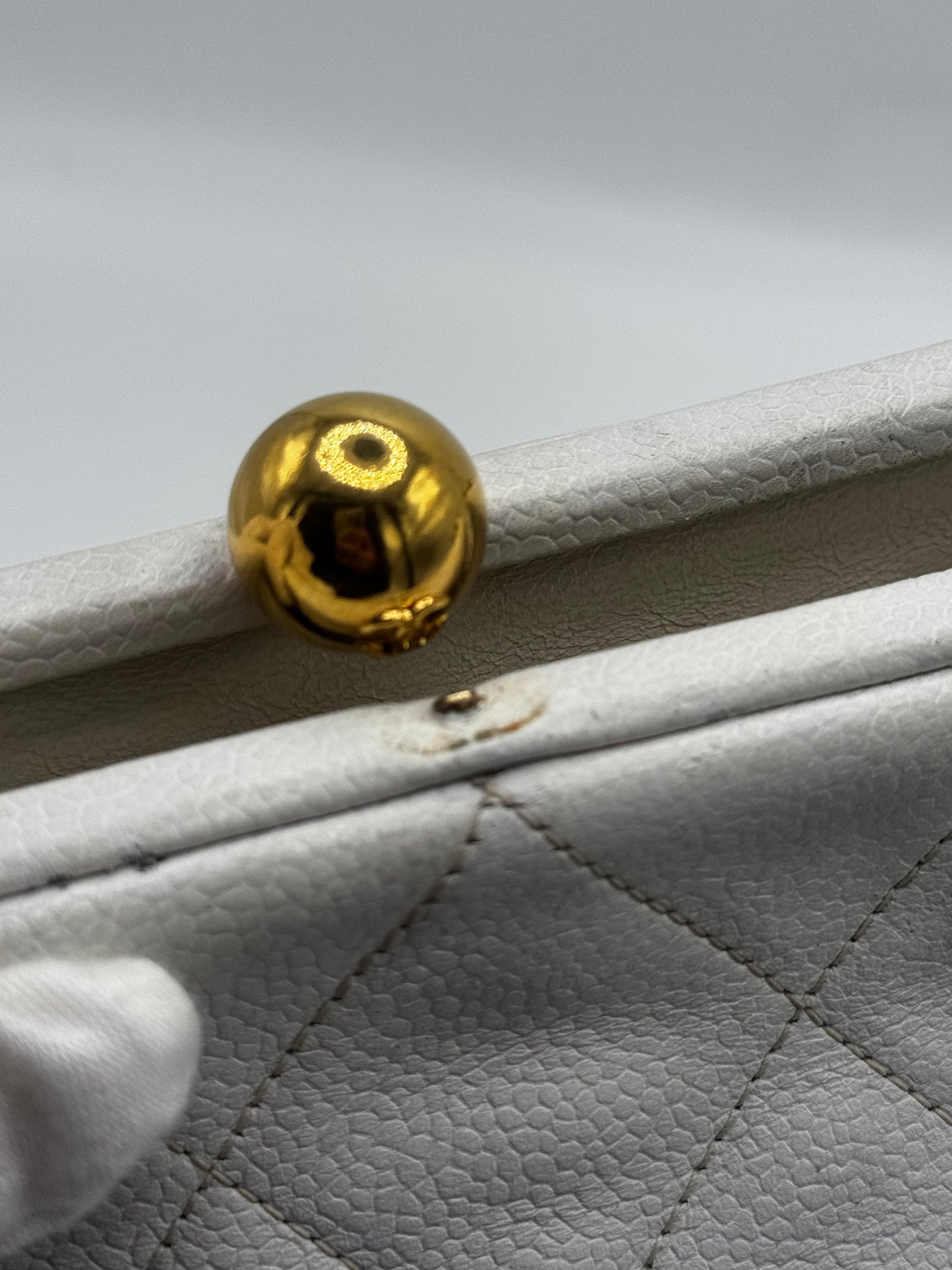 Chanel Matelasse Quilted Caviar Skin White Kisslock Bag