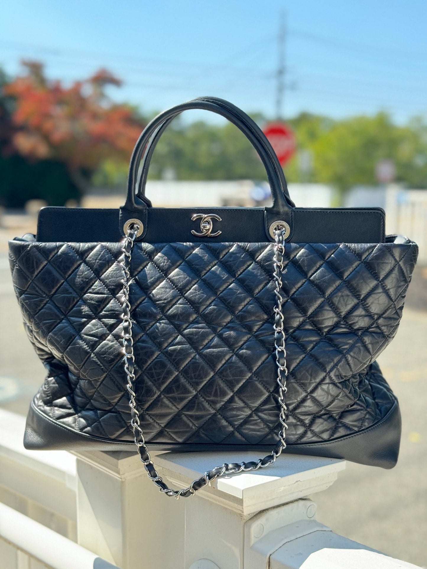 Chanel Be CC tote quilted aged calfskin large chanel tote - 1