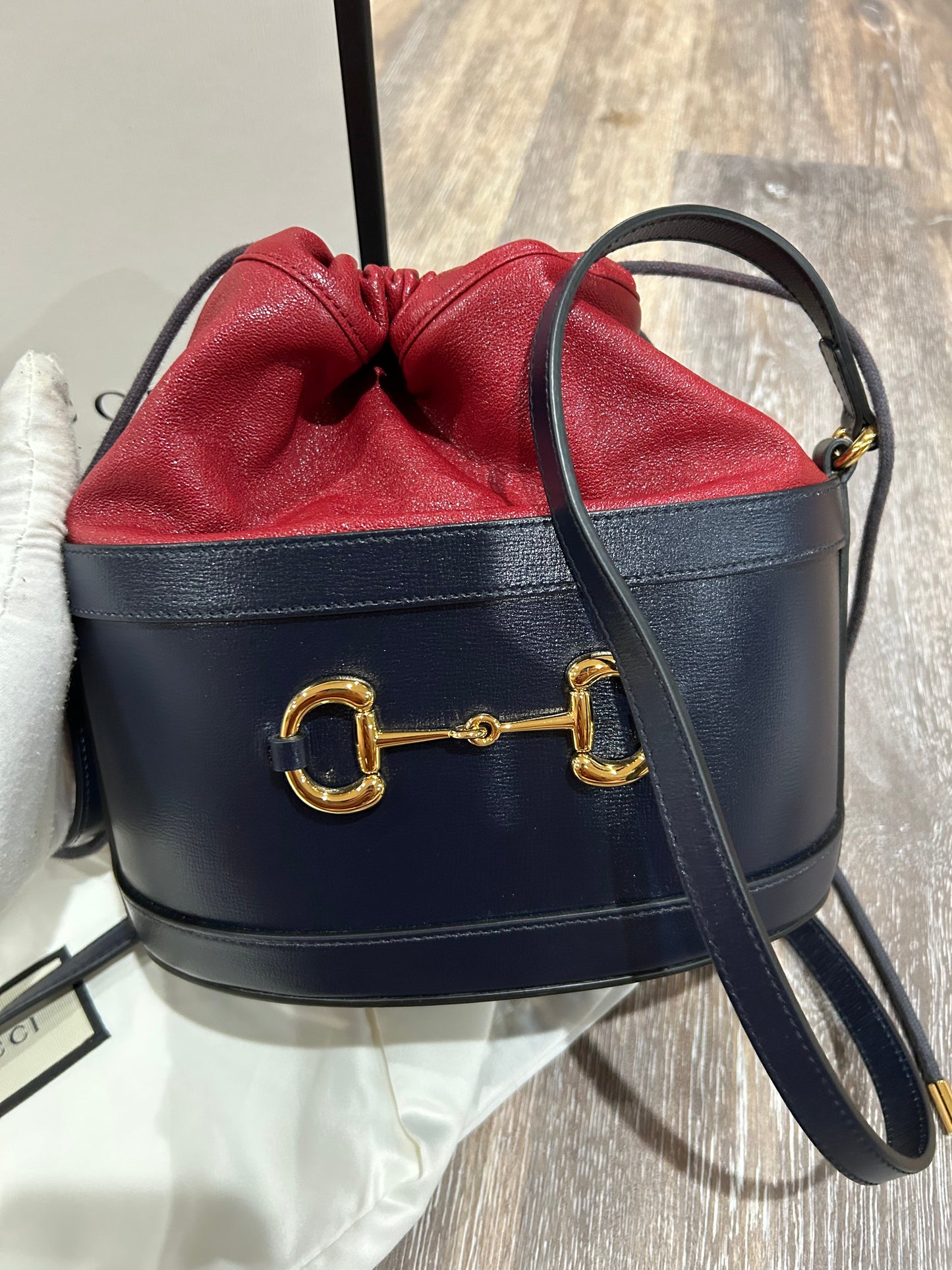 Gucci 1955 Horsebit bucket bag | Designerfindsforless