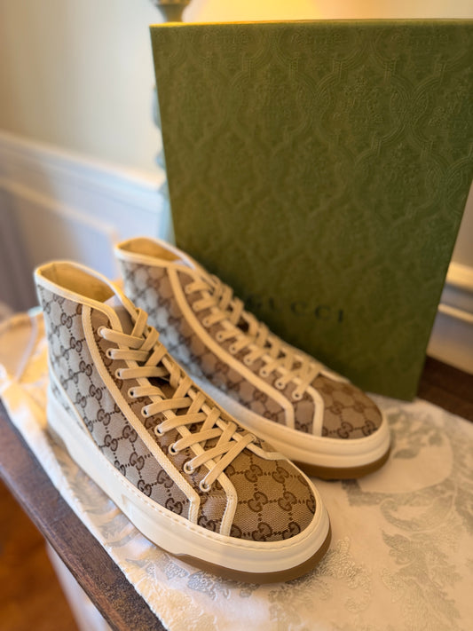 Gucci Mens GG Supreme Sneakers 11