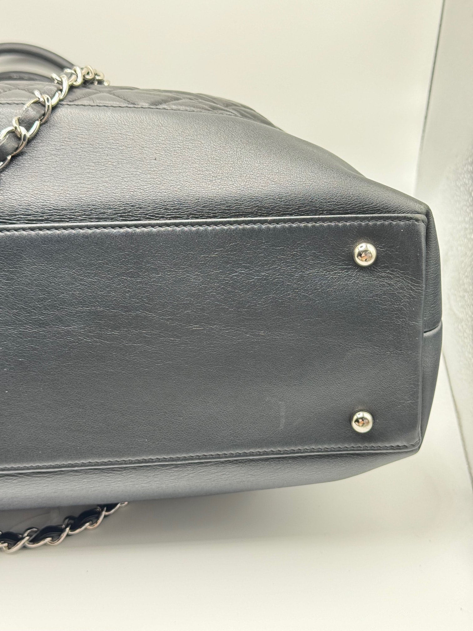 Chanel Be CC tote quilted aged calfskin large chanel tote - 7