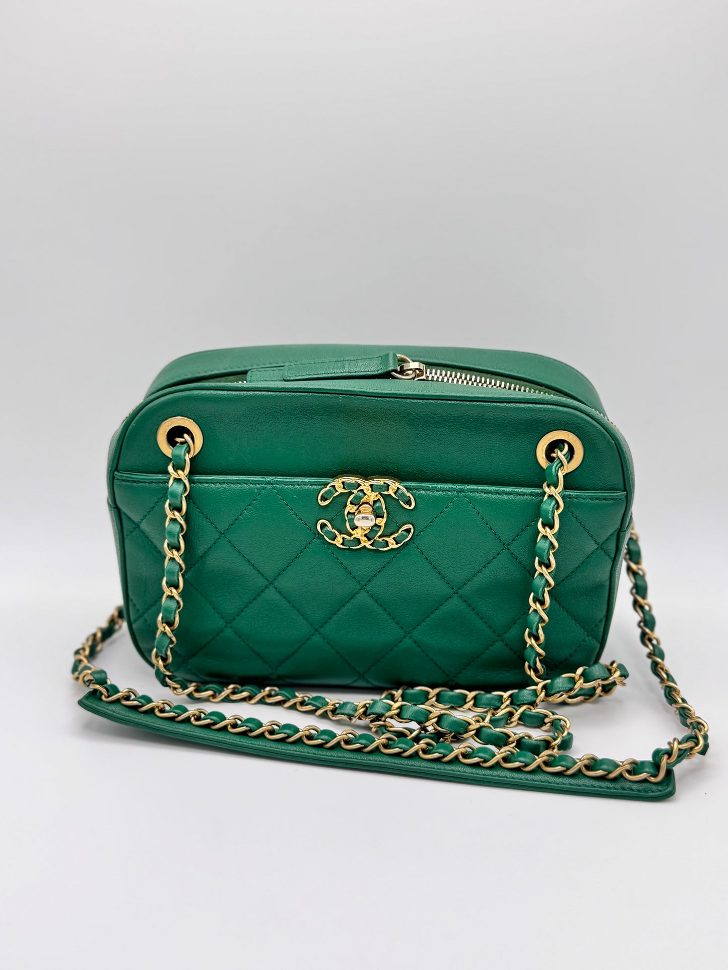 Chanel Goatskin Quilted Chain Infinity Camera Case Green