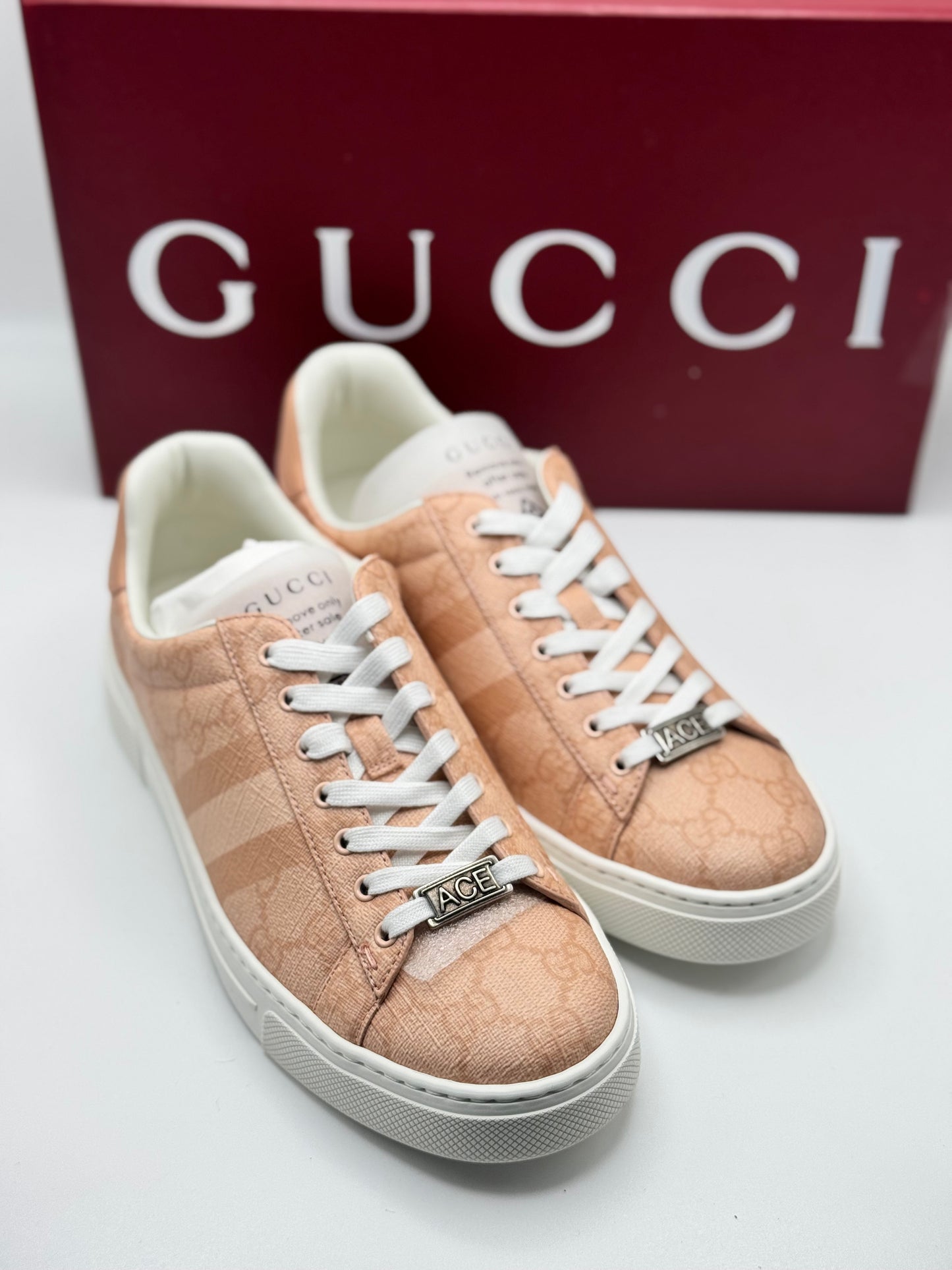 Gucci Pink Womens Ace Sneakers 37.5