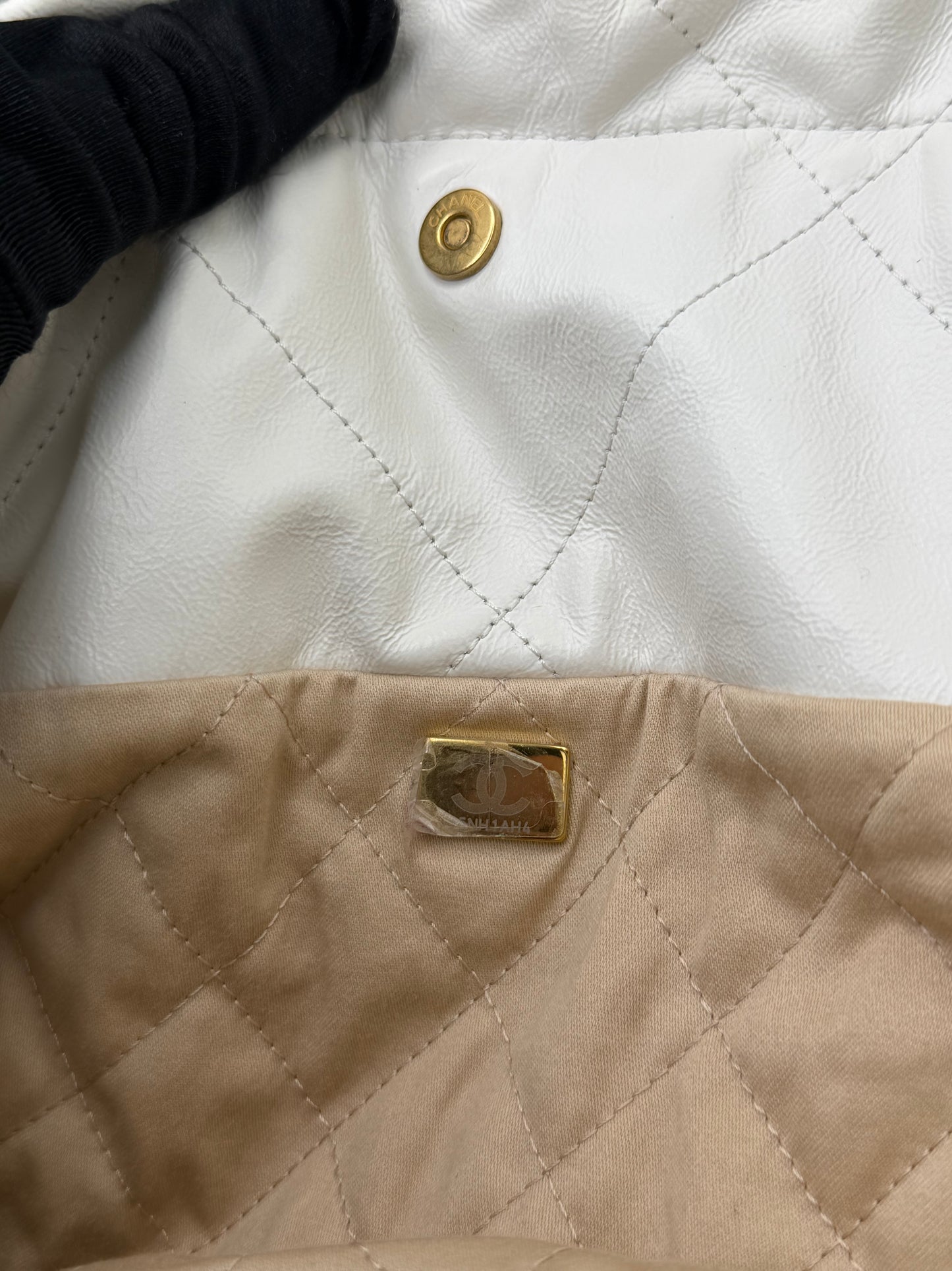 Chanel Shiny Calfskin Quilted Small Chanel 22 White