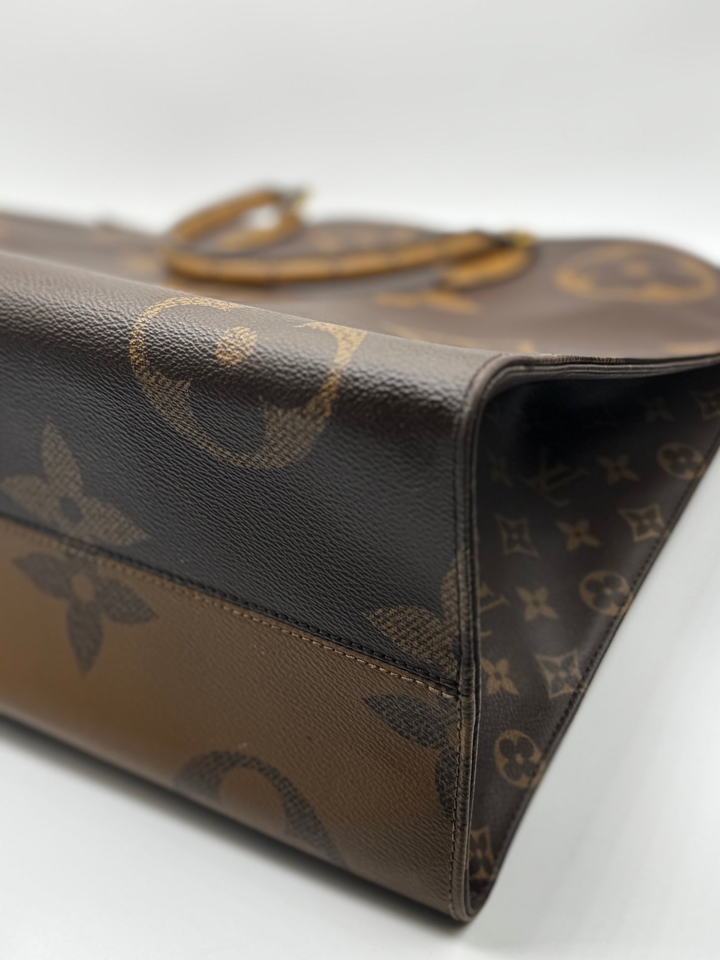 Louis Vuitton Reverse Monogram Giant Onthego GM