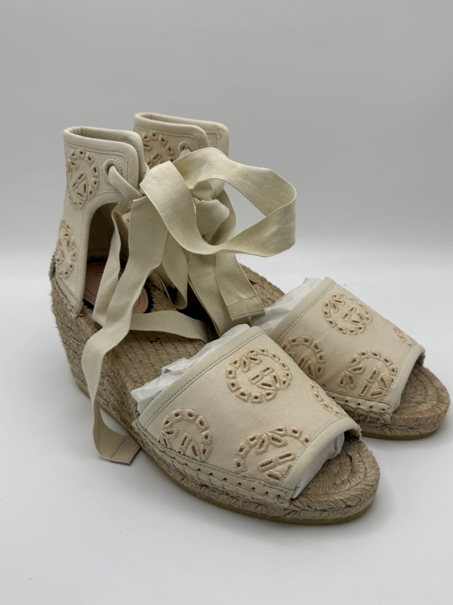 Gucci Interlocking G Platform Espadrilles in Ivory Canvas Ribbon Tie 36