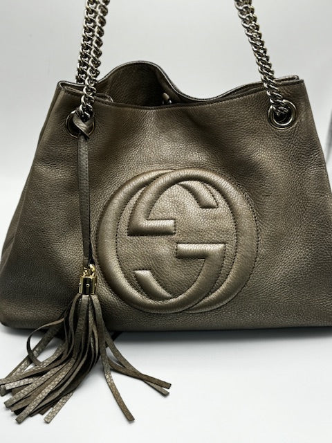 Gucci Metallic Pewter Pebbled Soho Chain tote shoulder bag